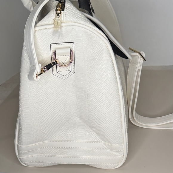 Tote&Carry Weekender Bag XL NWOT - Picture 6 of 7